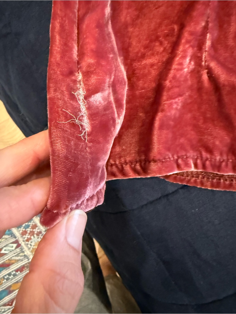 Velvet - Picture 3 of 3